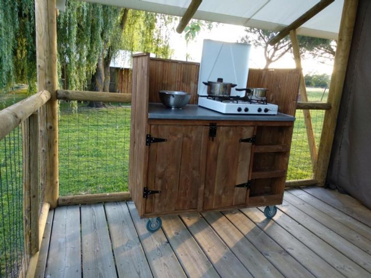 Domaine Ramonjavel, Glamping & Alpaca'S Bed & Breakfast Fongrave Exterior photo